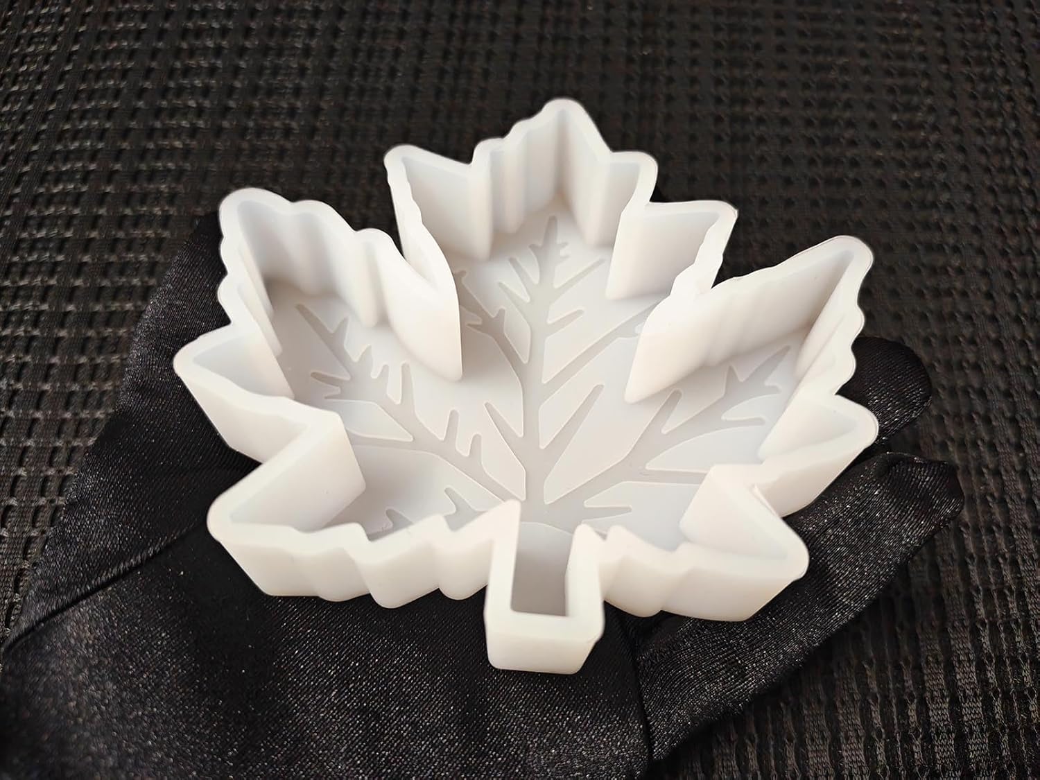 【300+ Design Optional】 Fuehbur Maple Leaf Freshie-Mold, Leaf with Flowers Pattern Silicone Mould for Car-Freshies Baking Aroma Beads - DIY Handmade Resin Mold